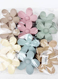 Load image into Gallery viewer, Claw Clips: Daisy Matte Tones