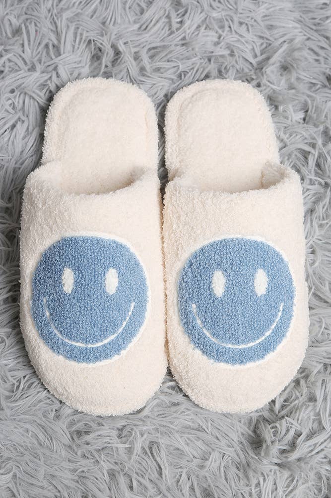 Comfy Happy Face Fuzzy Slipper: Lavender (Size 8-10 Womens)