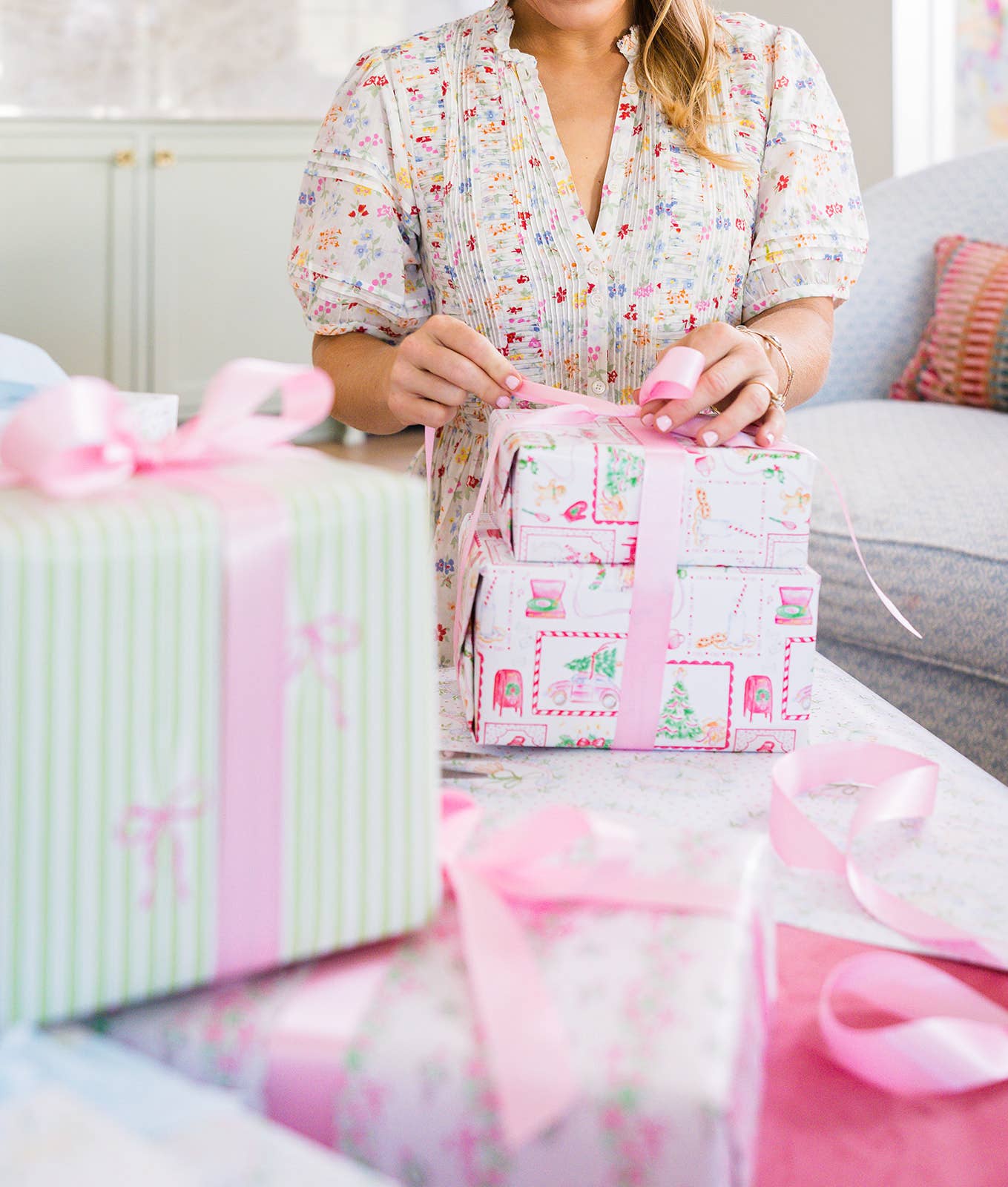 Gift Wrap: Christmas Traditions