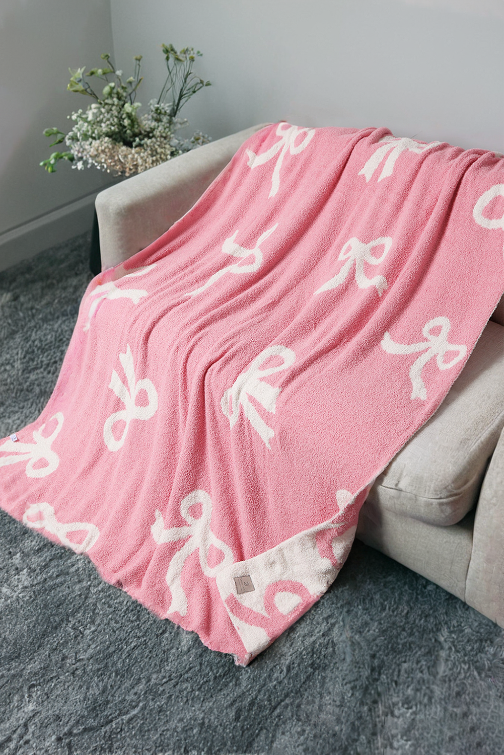 Blanket: Bow Printed Cozy Soft Throw