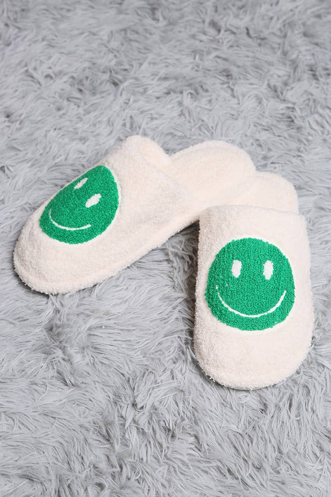 Comfy Happy Face Fuzzy Slipper: Lavender (Size 8-10 Womens)