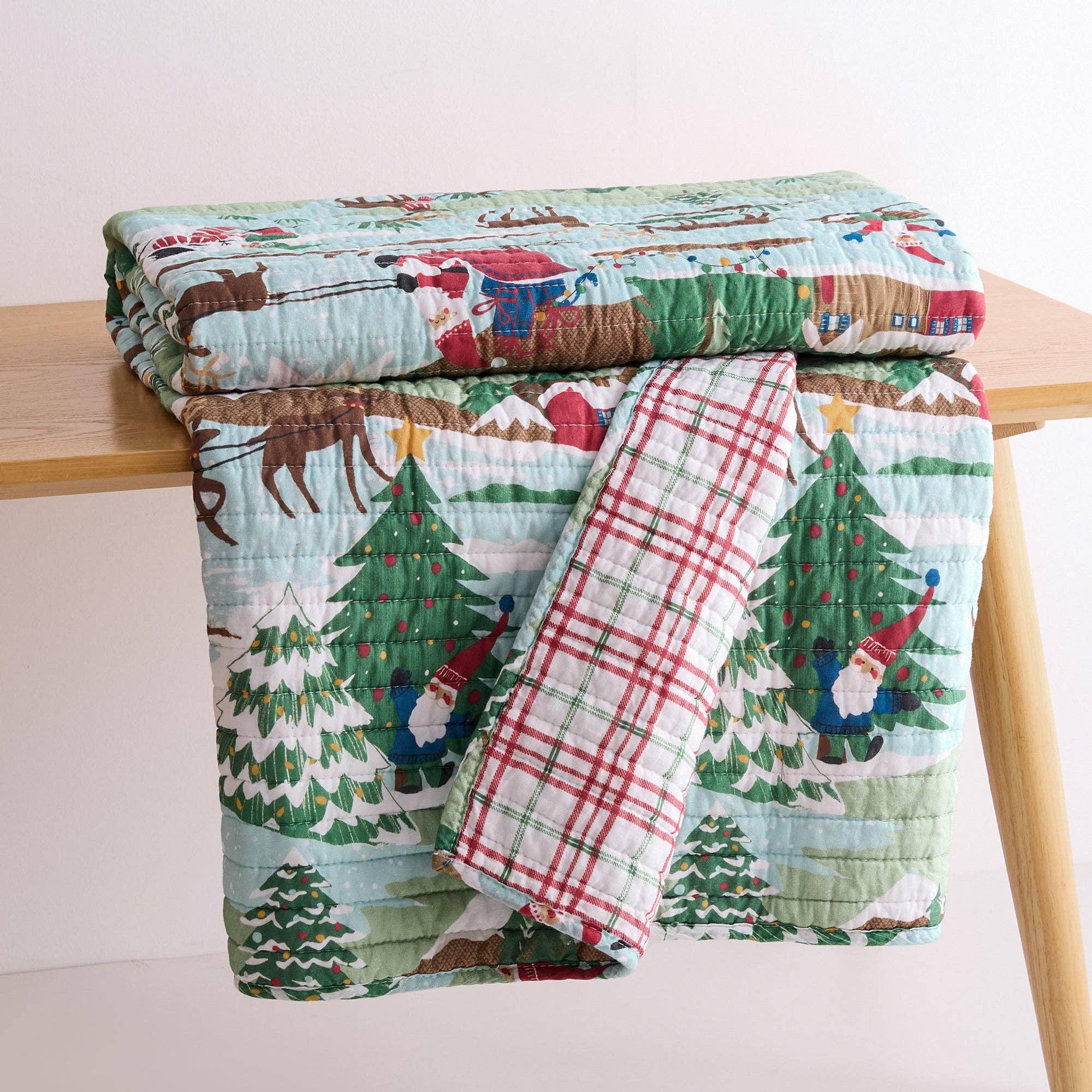 Holiday Throw: Merry Mountains Quilted