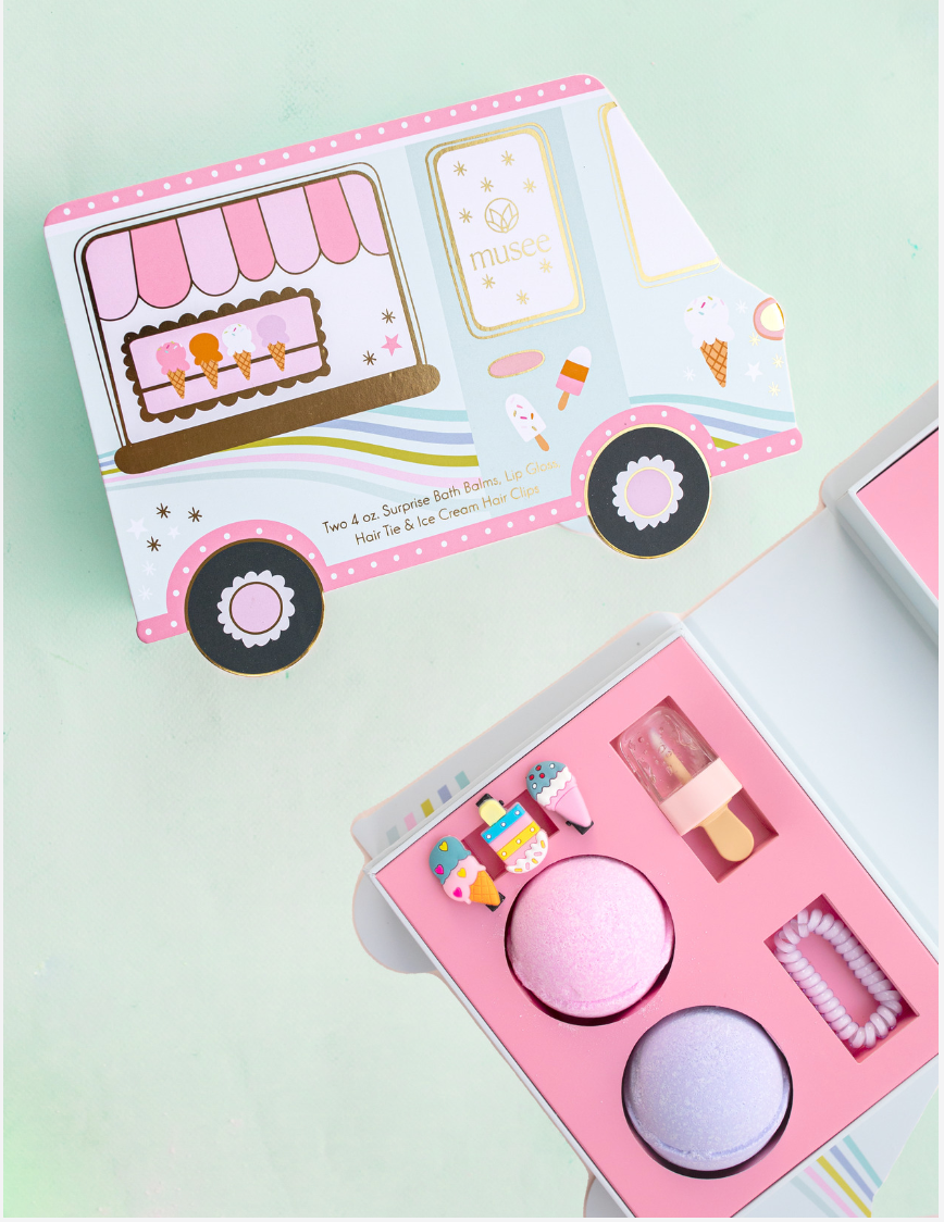 Bath Bomb: Ice Cream Truck Bath Bomb & Accessory Set