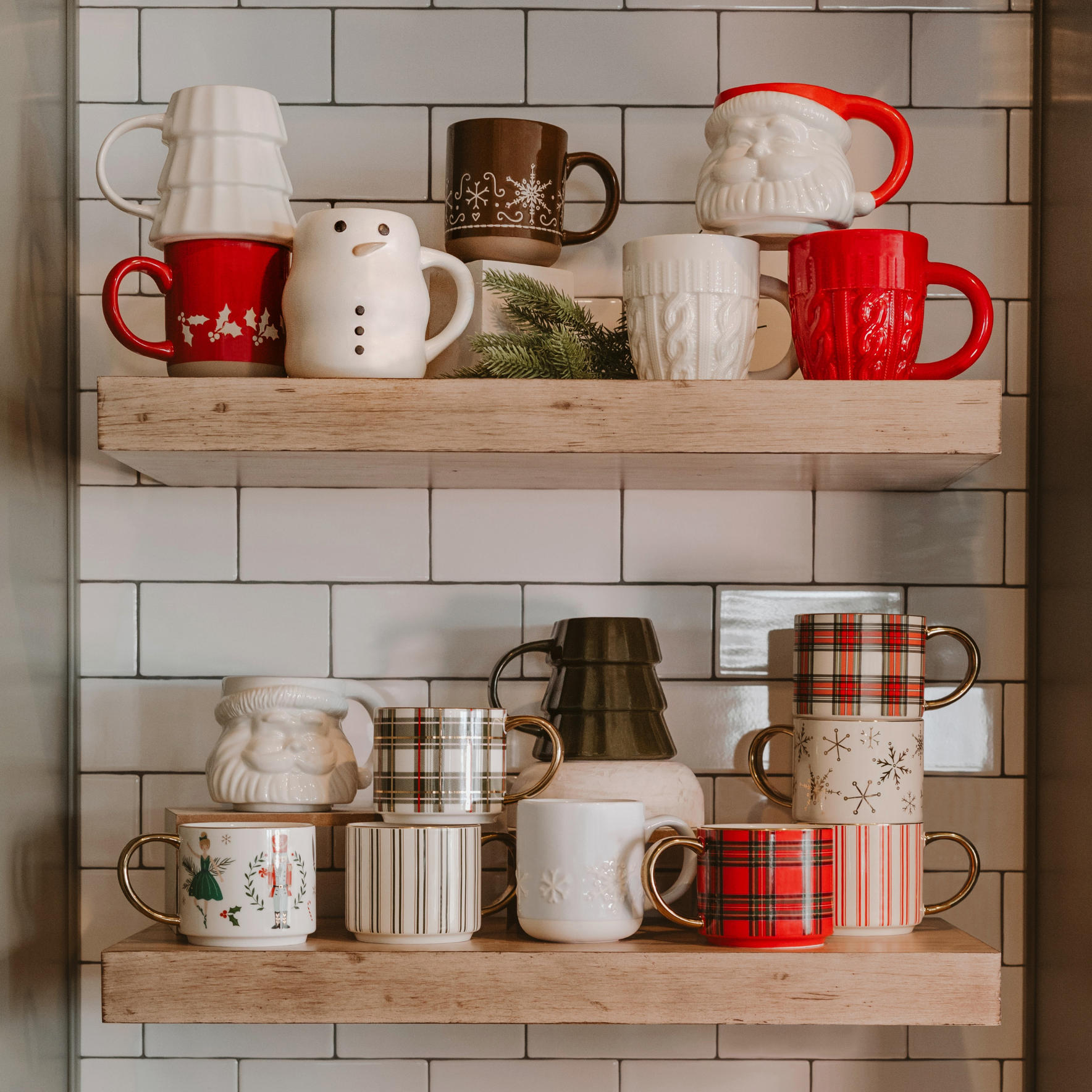 Mug: Holly Greenery Holiday