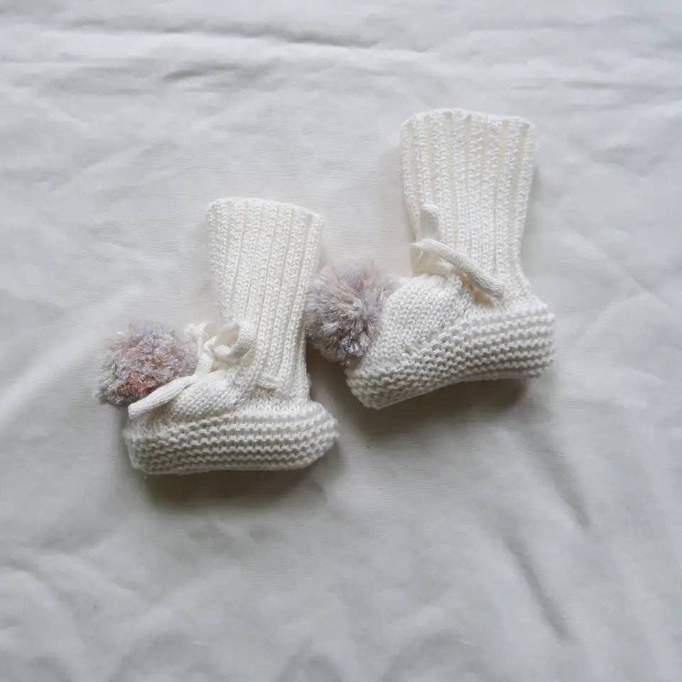 Knitted Infant Slippers: Pom Pom