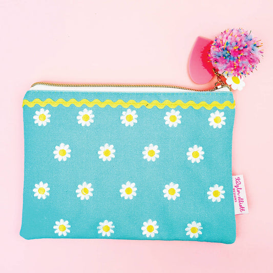 Pouch: Daisy Darling (Medium)