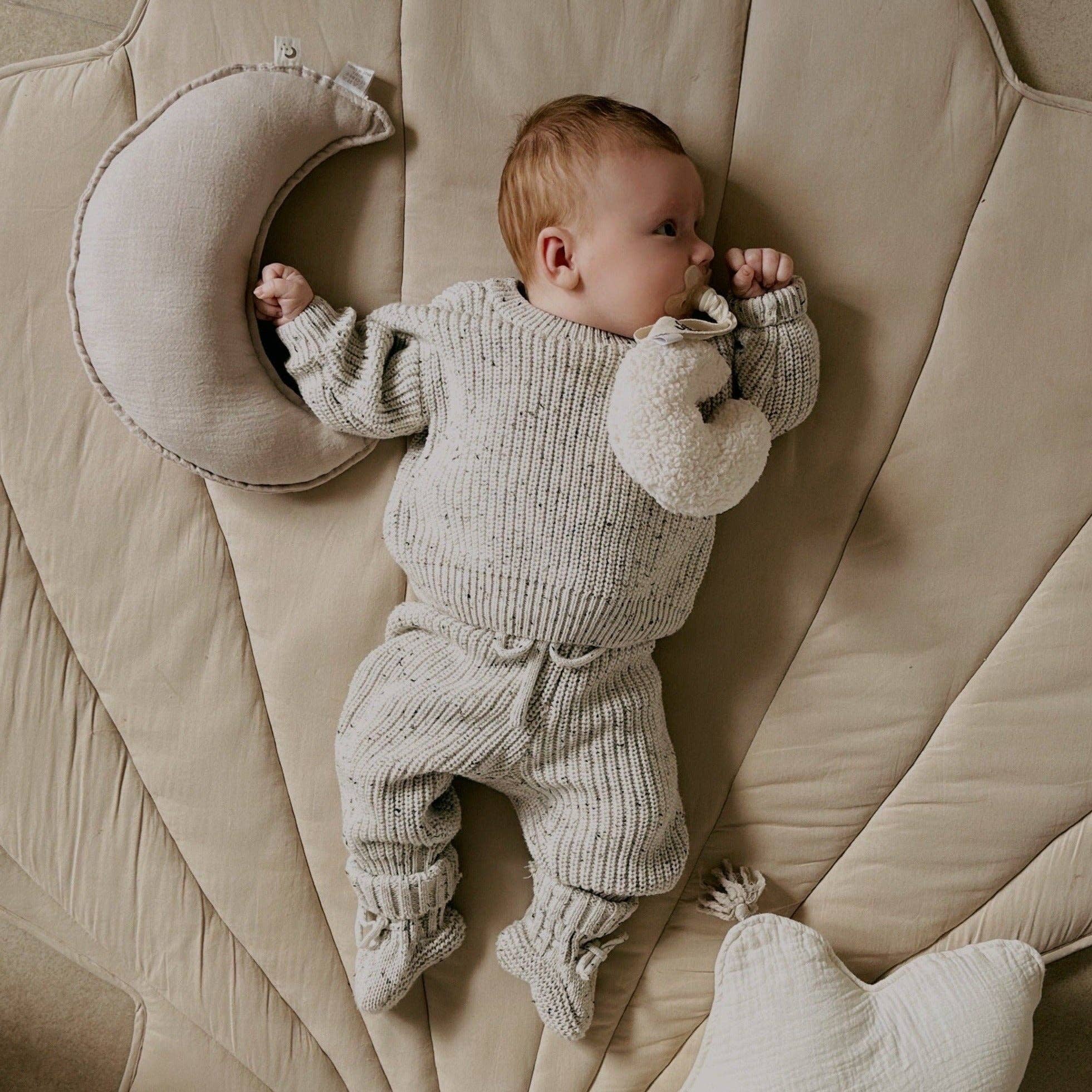 Knitted Top & Bottom Set: Salt & Pepper (Newborn)