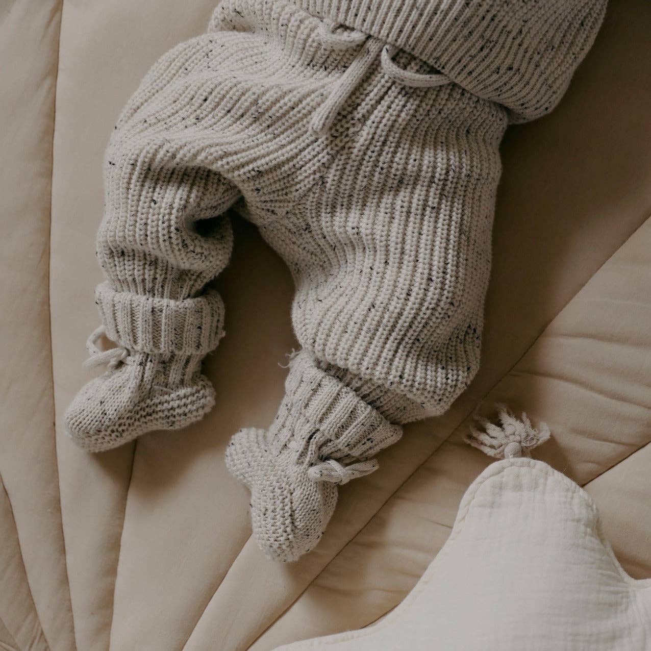 Knitted Infant Slippers/Booties: Salt & Pepper