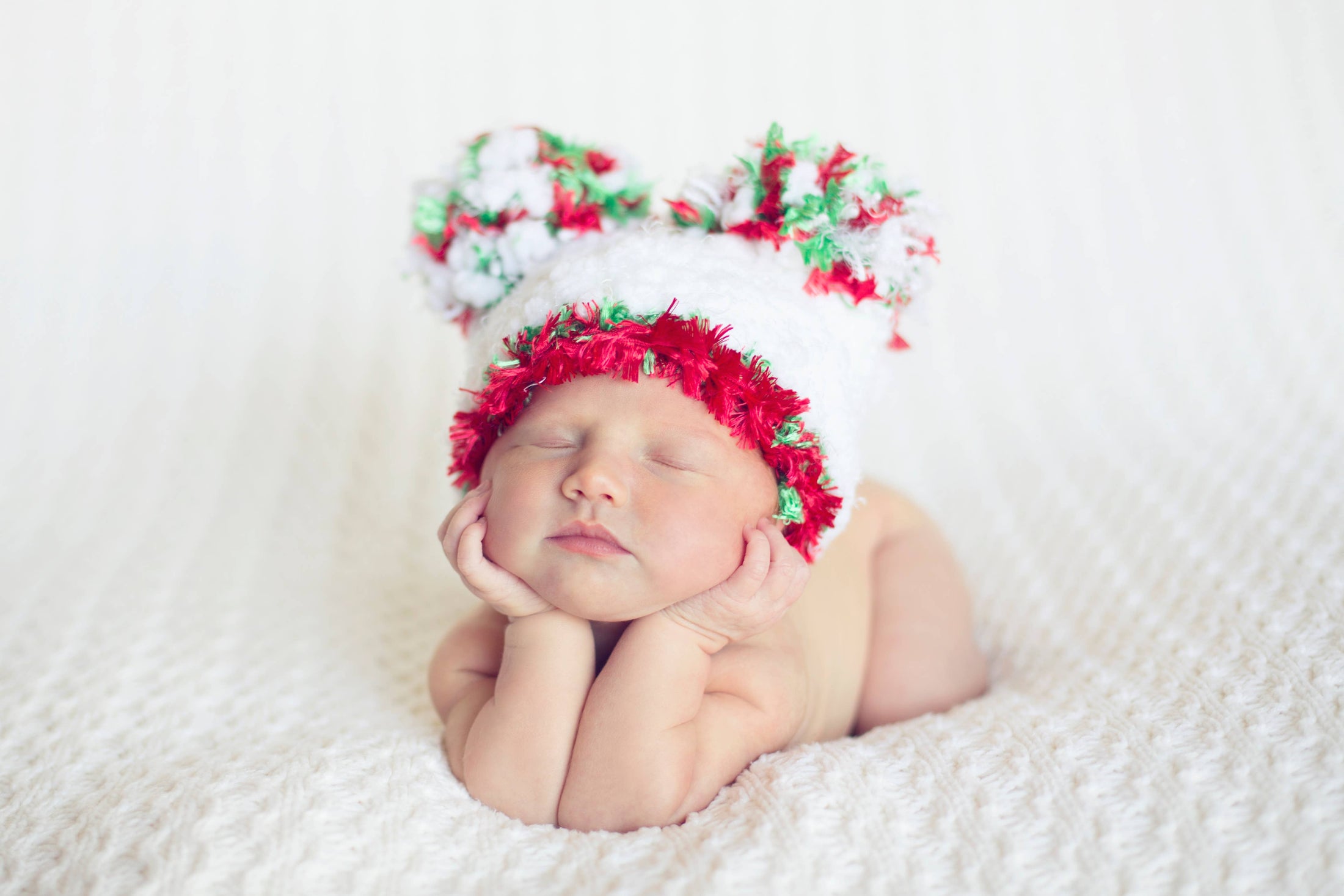 Heirloom Crocheted Baby Hat: Christmas