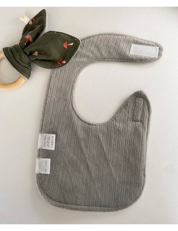 Bib: Folk Forest bib